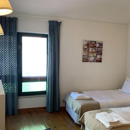 Cool Apartment Within Cascais' Castelo